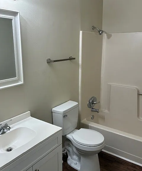 858 Breeze Hill Rd #F — Photo 10