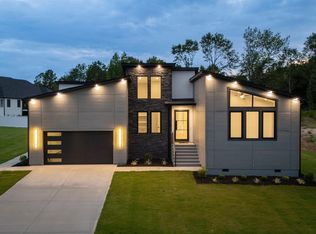 749 New South Ct, Wellford, SC 29385