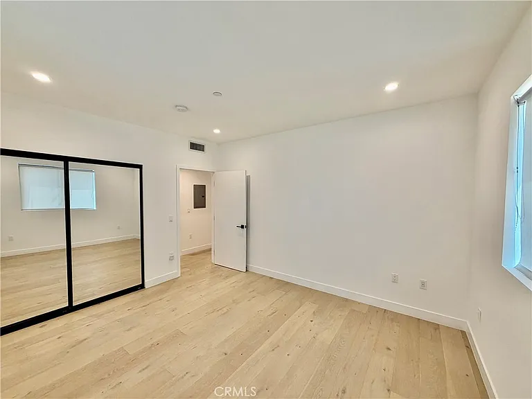 1123 S Shenandoah St #303 — Photo 14