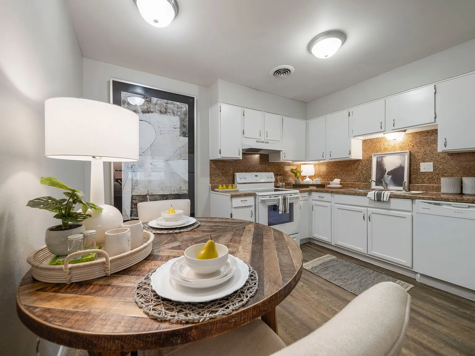 The Park @12Twenty - Save up to $600.00 Off the First 3 months! Apply Today! — Photo 4