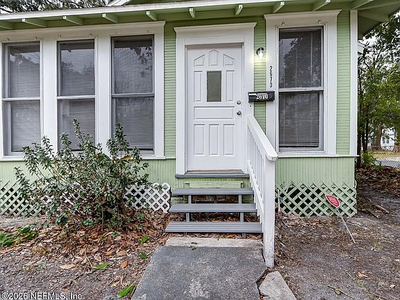 3rd image of 2670 LOWELL Avenue