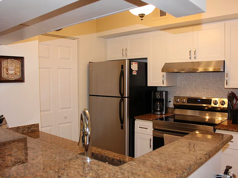 3302 Tuscany Way — Photo 16