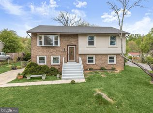 8301 Gibbons Dr, Fort Washington, MD