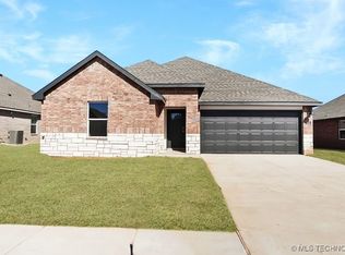 7215 E 155th Pl S, Bixby, OK 74008