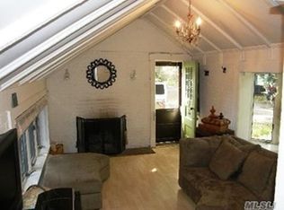 26 Princess Gate, Oakdale, NY 11769