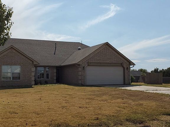 2nd image of 12 NW Havenshire Cir