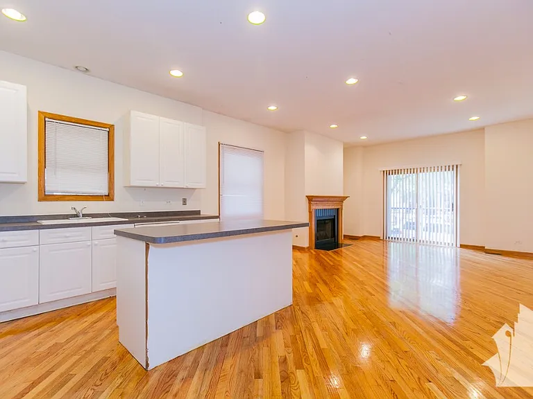 2719 N Wayne Ave #2S — Photo 5