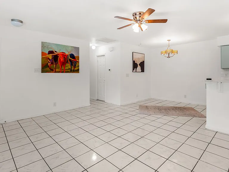 2501 Teri Rd #B — Photo 12