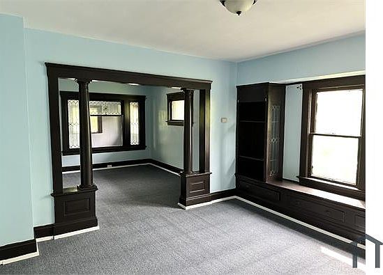1st image of 10709 Parkview Ave #2