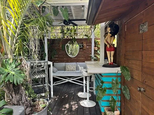 525 NE 63rd St #4 — Photo 39