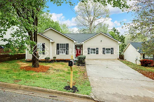 2118 Sugar Creek Close Photo 1