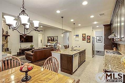 4th image of 1421 Verbena Ln