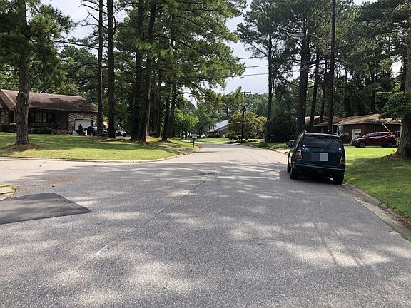 5th image of 5101 Greenbrook Dr