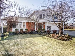 4127 Crestwood Dr, Northbrook, IL 60062