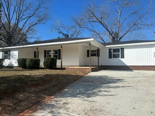 105 E 1st Ave, Ashford, AL 36312