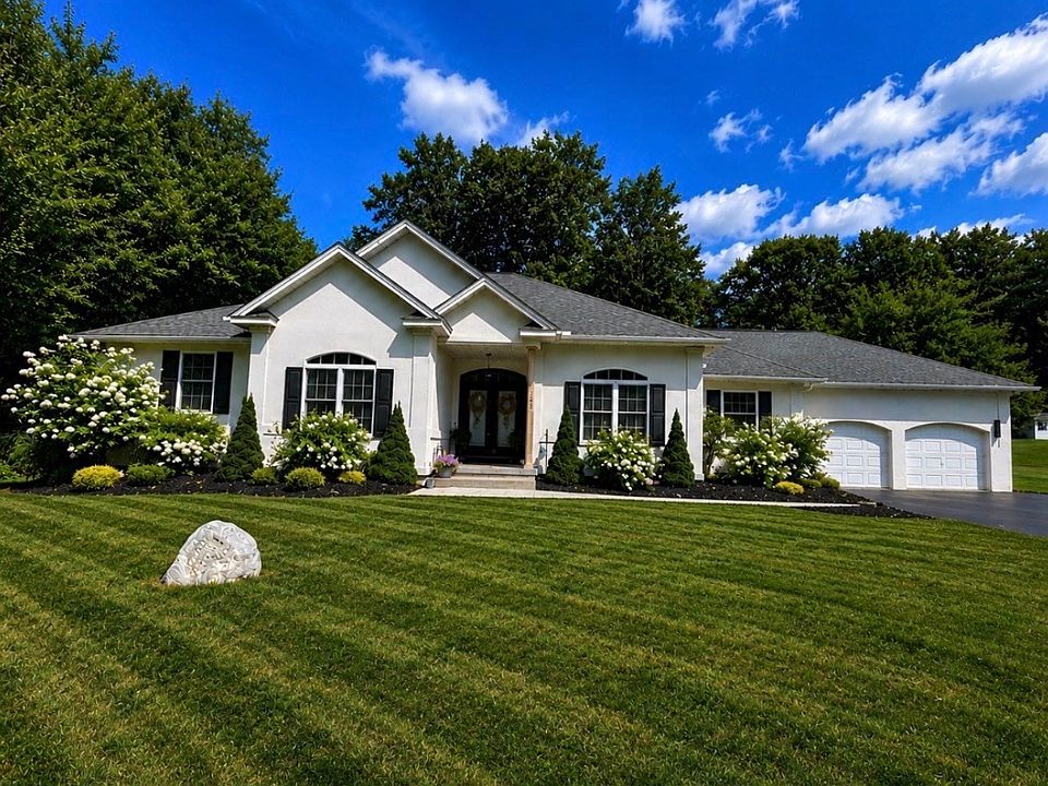 1st image of 155 Parker Ln