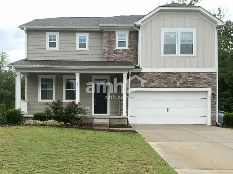 2141 Laurel Village Cir — Photo 1