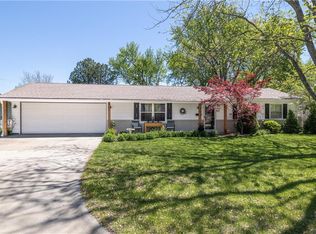 722 Randall Rd, Lawrence, KS 66049