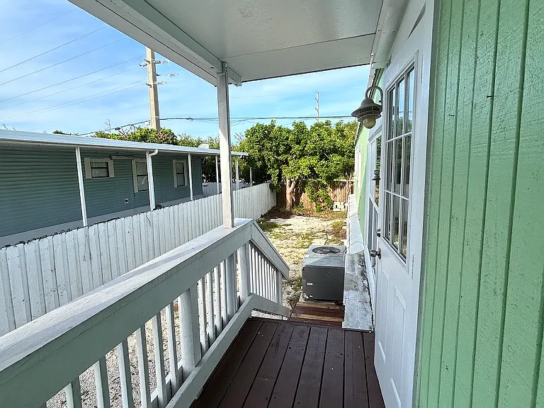 100 Sunset Ln — Photo 18
