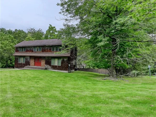 10 Ehrhardt Road, Pearl River, NY 10965