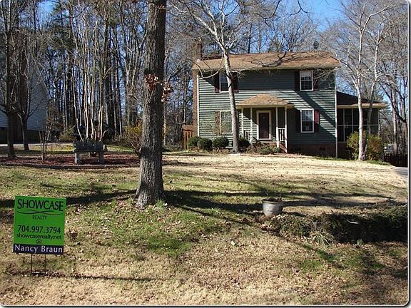 4th image of 4869 Hickory Nut Ct