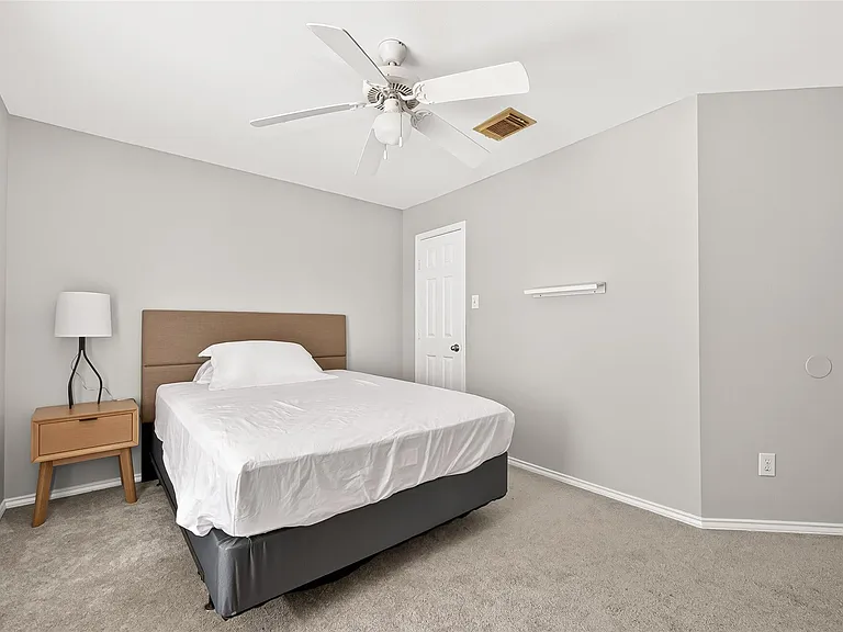 25507 Lyon Springs Ct — Photo 42