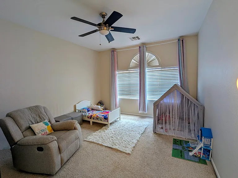 11025 Edina Ct — Photo 21