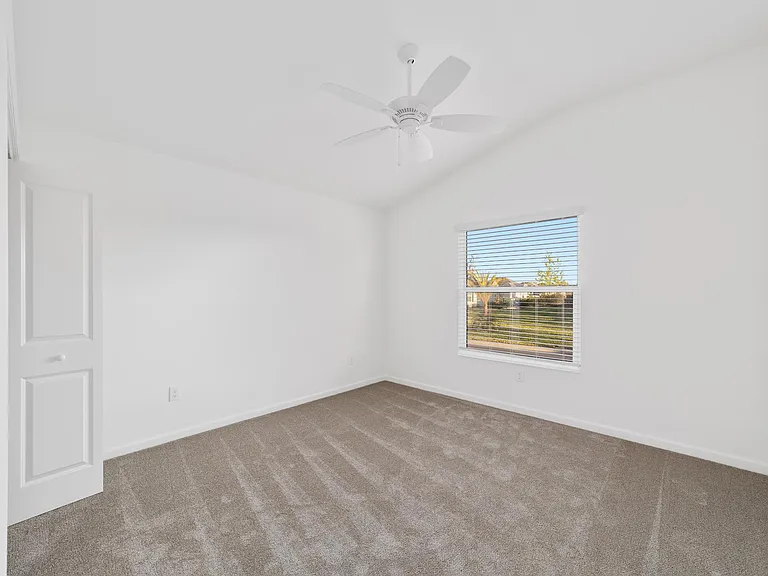 4323 Archer Ave — Photo 11