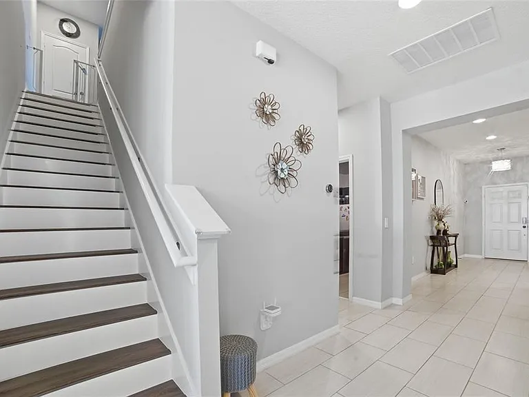 1461 Clear Brook Pl — Photo 7