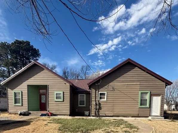 112 N Grant St, Garfield, KS 67529