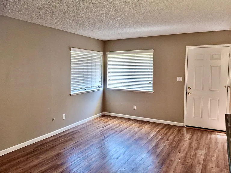 3593 Opal Dr #3 — Photo 6
