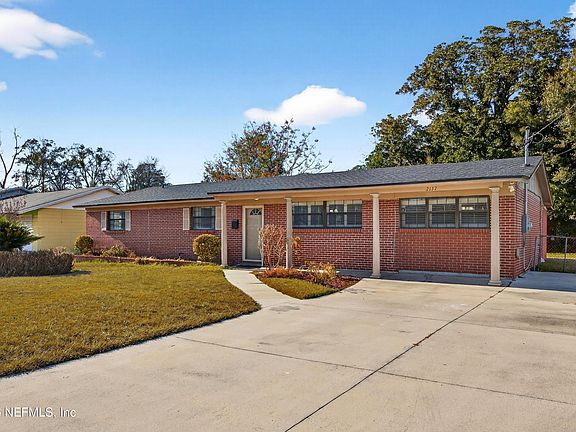 3rd image of 2137 BURGOYNE Drive