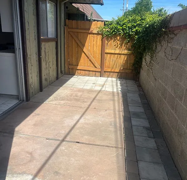 3681 N Fruit Ave #C — Photo 10
