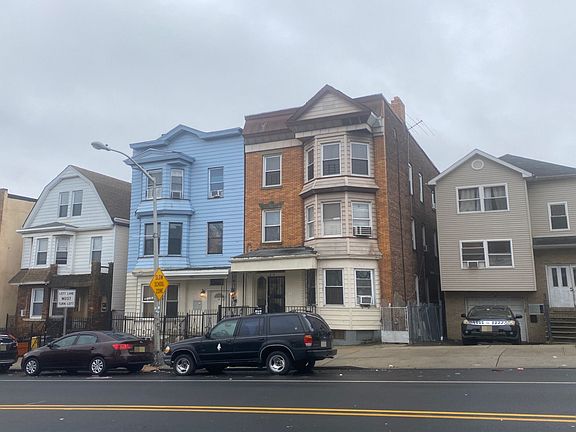2nd image of 66 Park Ave