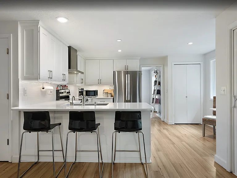13338 SW Shore Dr — Photo 40