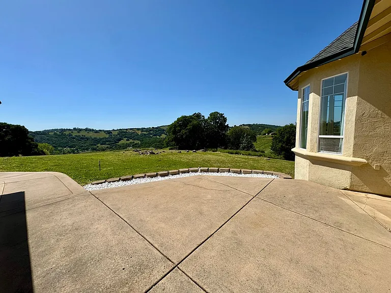 6255 Peacock Way — Photo 47