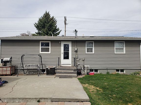 3rd image of 510 9th Ave SE