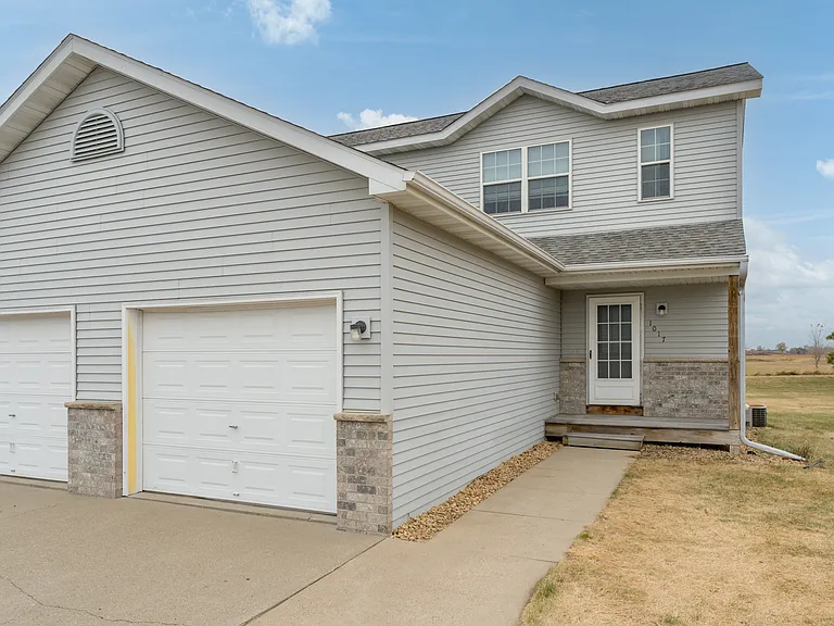 1085 Alpine Way #1085 — Photo 1