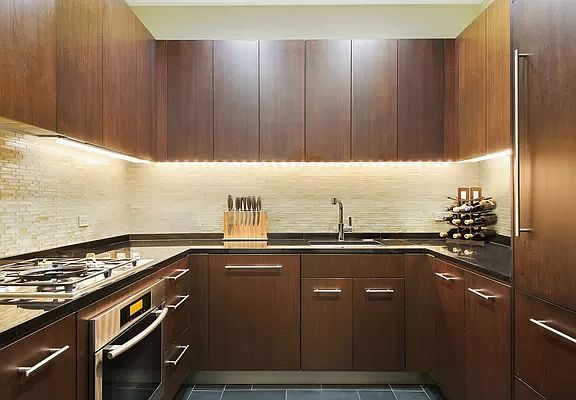 3rd image of 40 Broad St APT 19FG