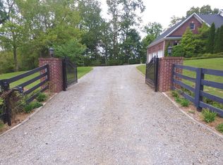 7424 Echo Trl, Louisville, KY 40299