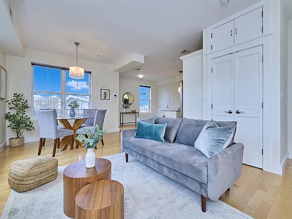 3rd image of 70 Prospect St Unit 304