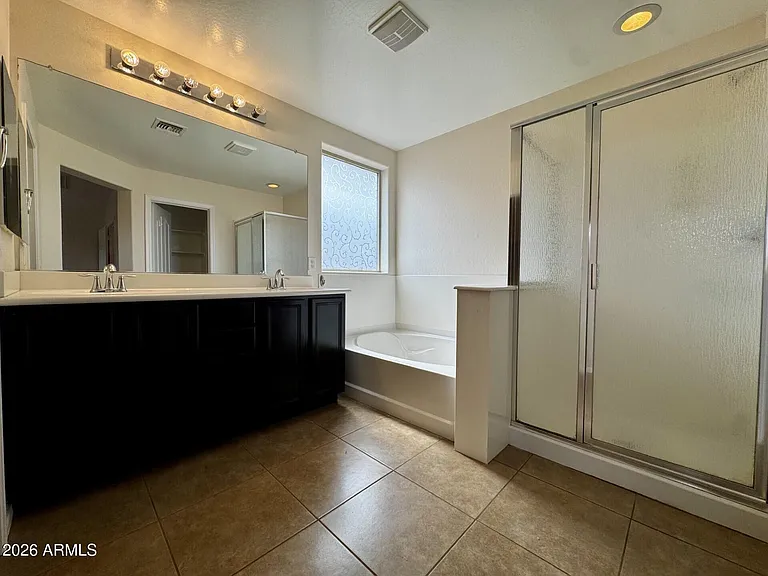 18502 W Young St — Photo 10