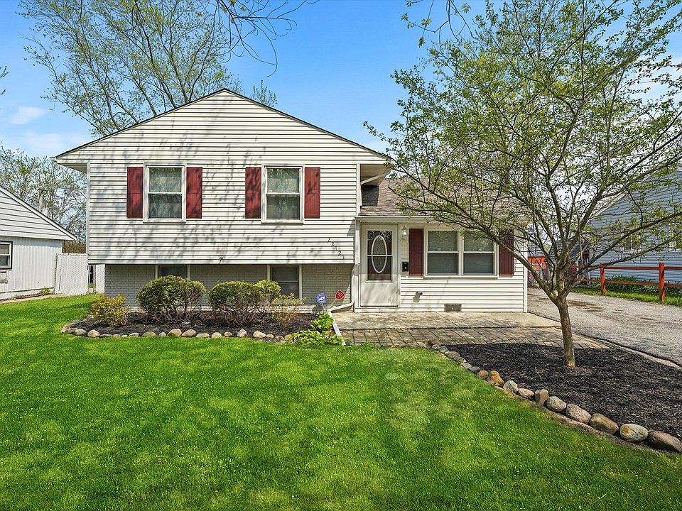 1st image of 22121 Brookwood Dr