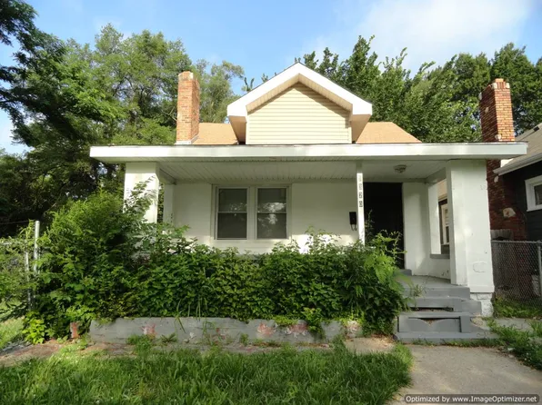 5320 Olive St, Kansas City, MO 64130