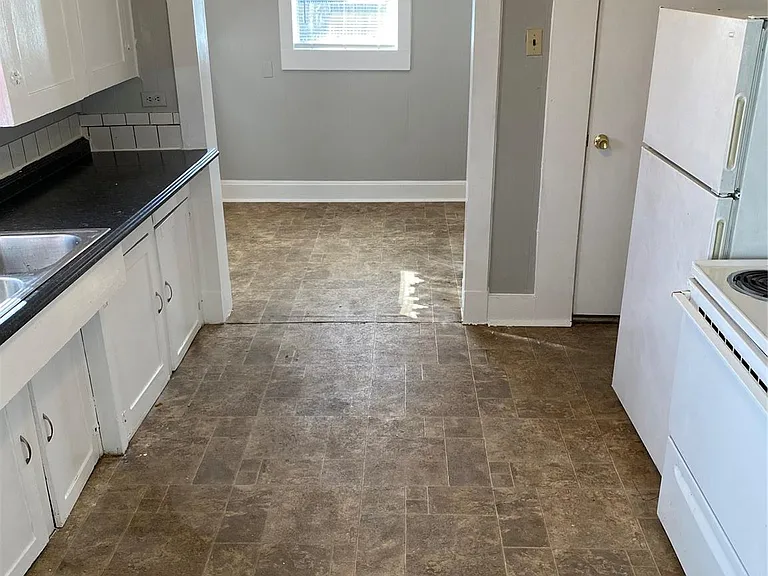 1613 Park St — Photo 26