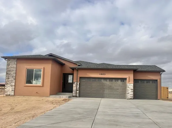 1203 E Orchid Dr, Pueblo West, CO 81007
