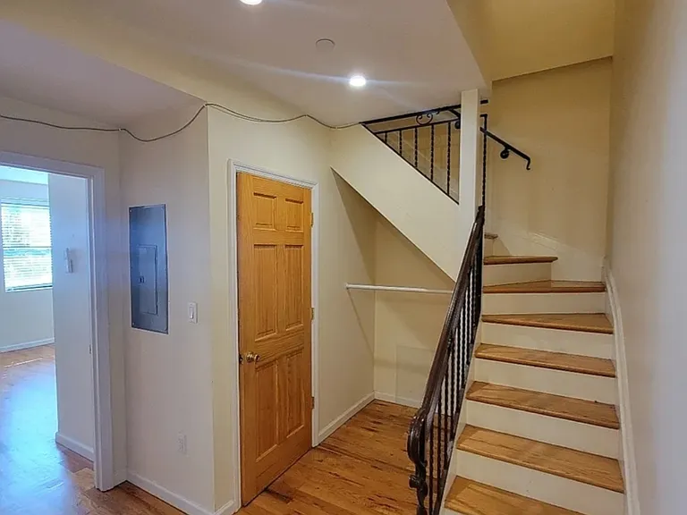 2034 2nd Ave #4B — Photo 4
