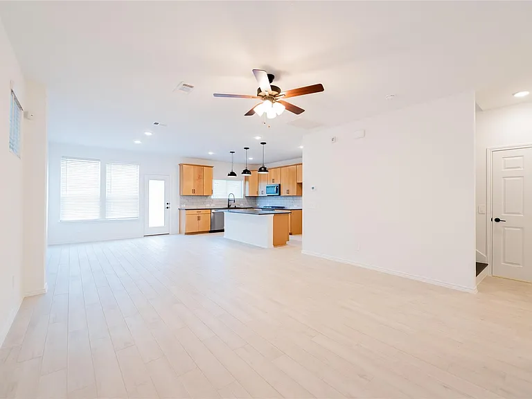 10411 Harmon Smith Dr — Photo 10