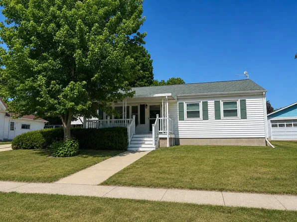 204 S Water St, Albany, WI 53502