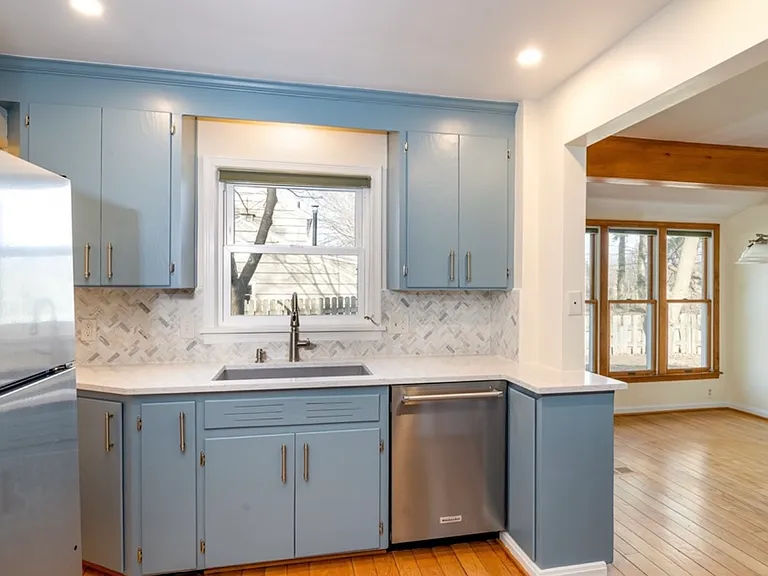 10 Hollyvale Dr — Photo 11